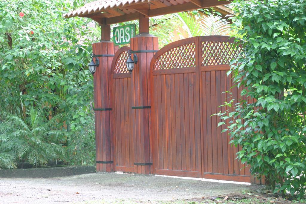 Oasi Apartment Cahuita Exterior photo